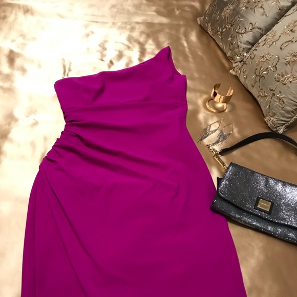 Chiara Boni Italian made Look like you just walked off the runway! Gorgeous - Picture 8 of 13